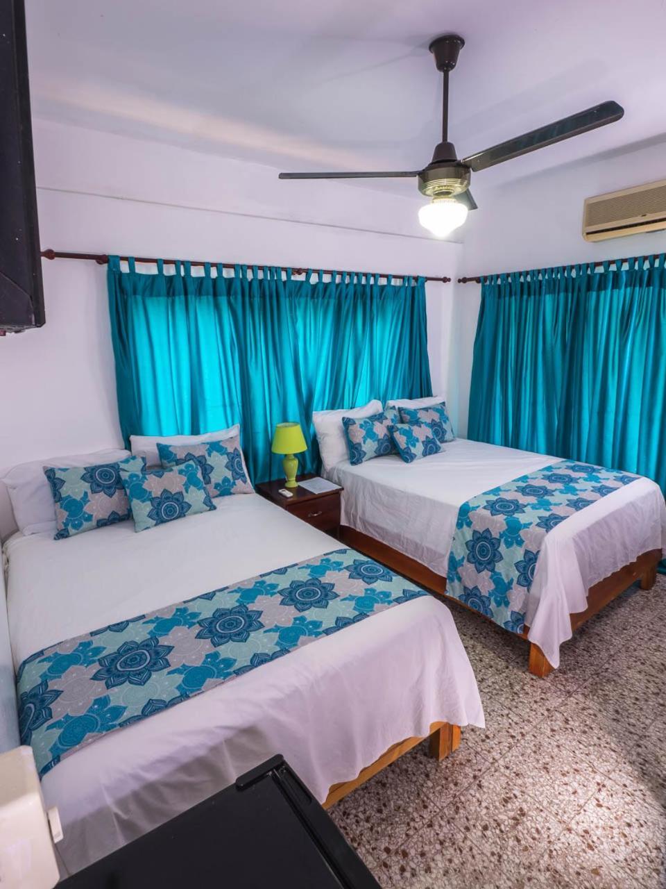 B&M Setup Hotels Los Mameyes  Exterior photo